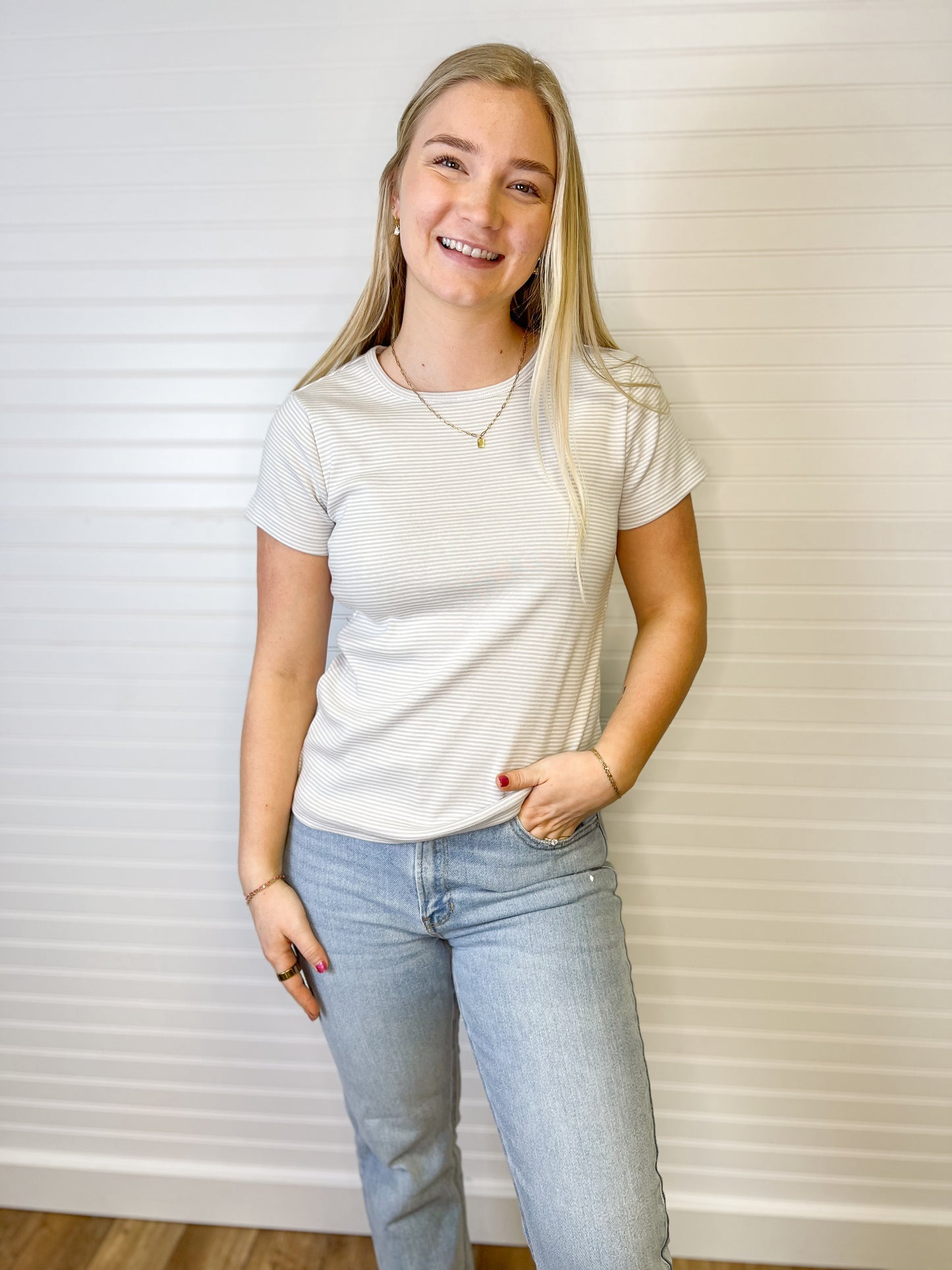 Lexi Tee (2 colors)