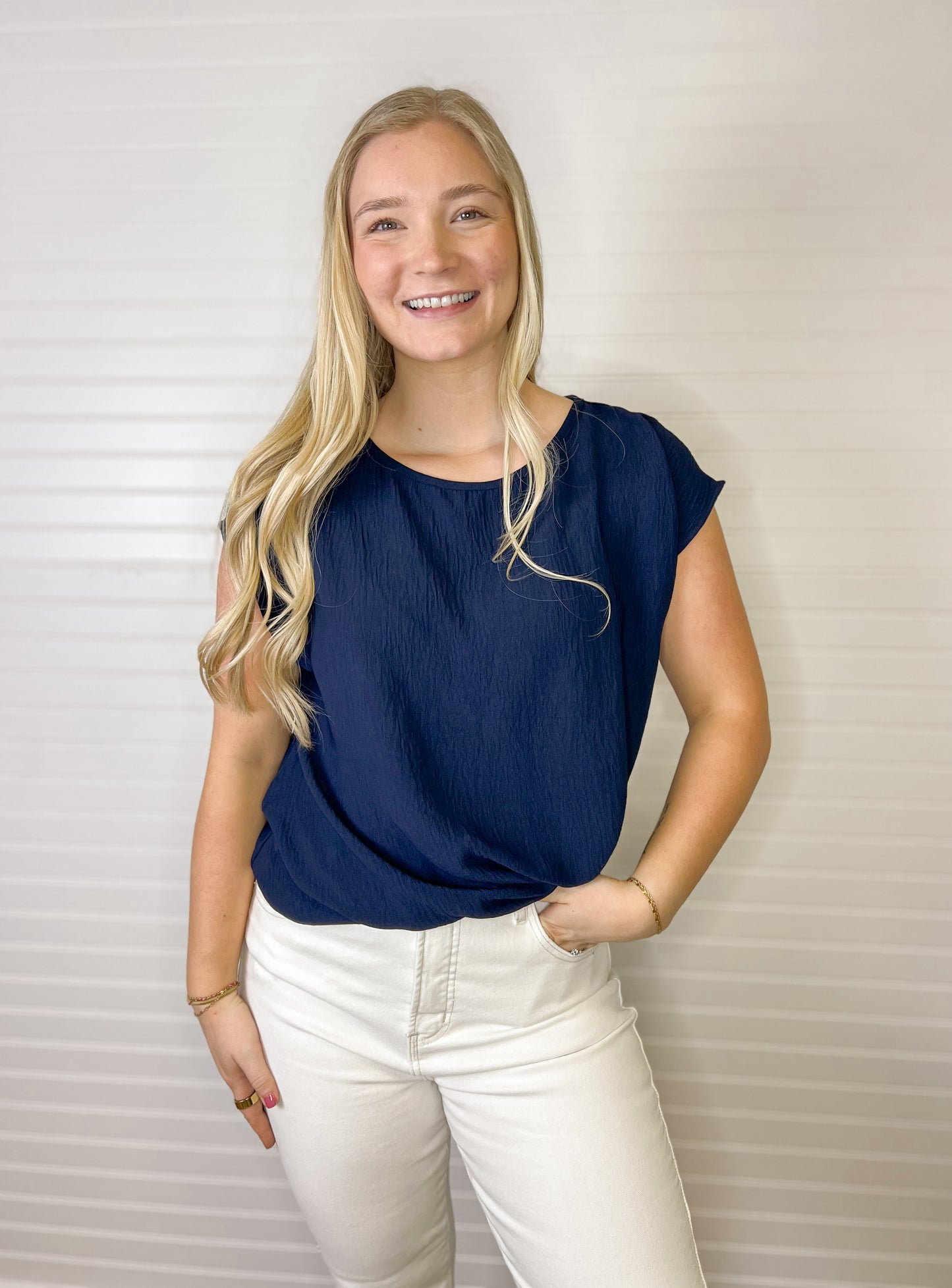 Short Sleeve Twist Hem Top - Navy