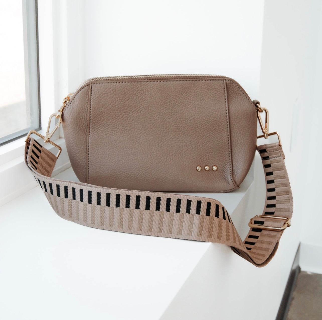 Cassie Crossbody Bag (3 colors)