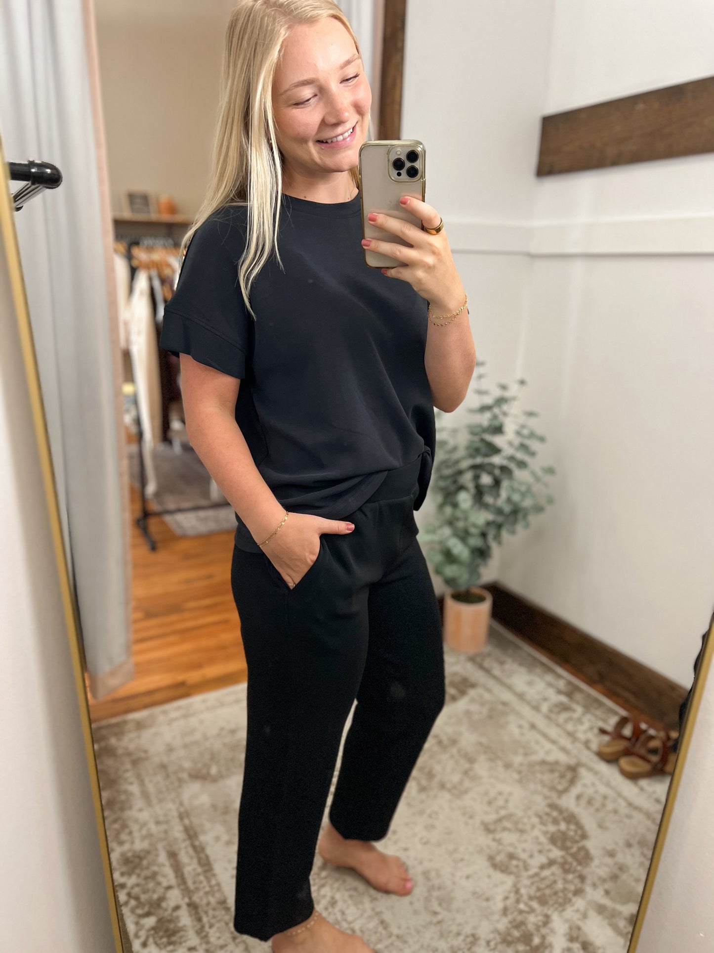Scuba Cropped Pants - Black