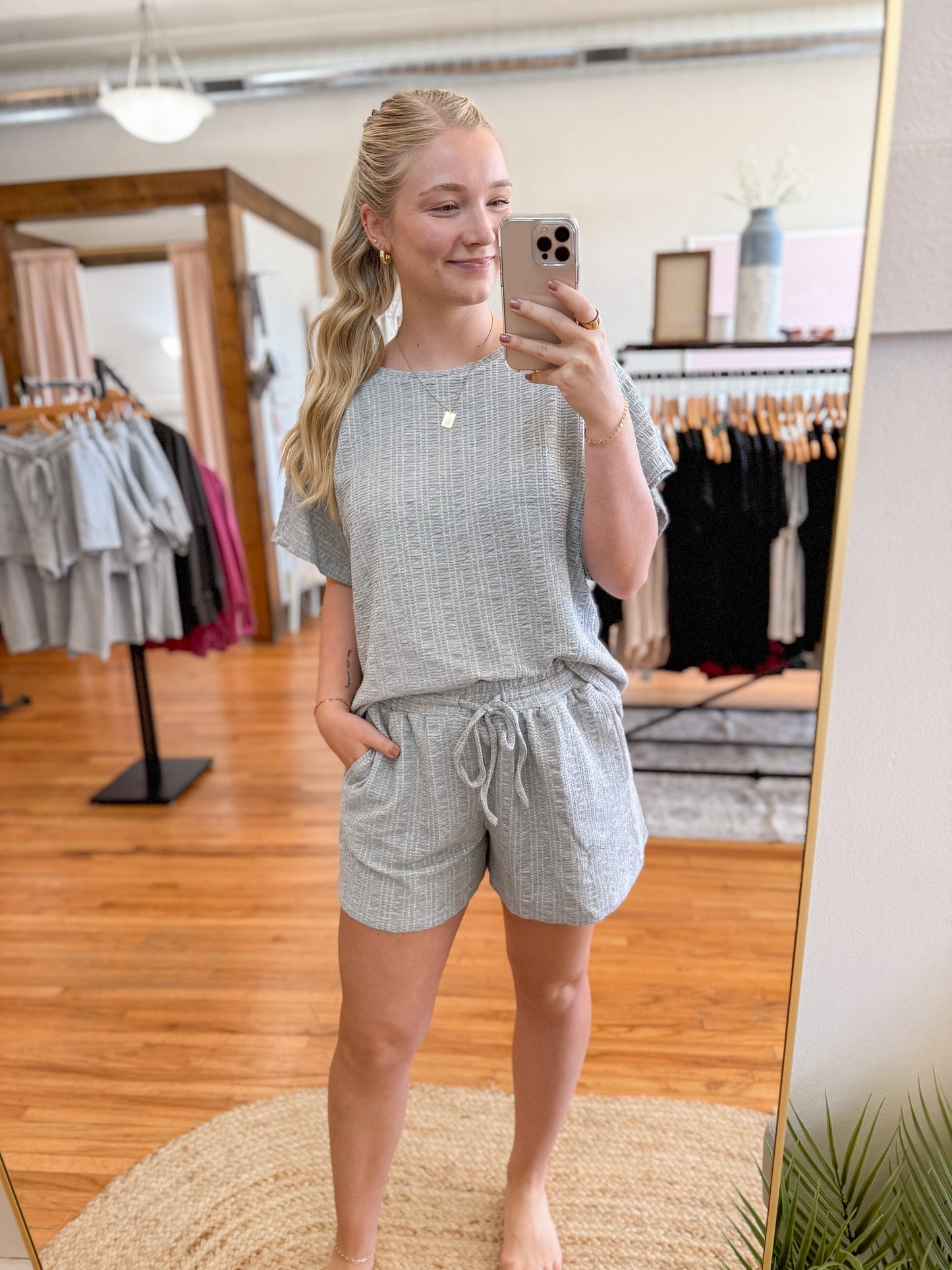 Textured Knit Top & Shorts Set - Gray