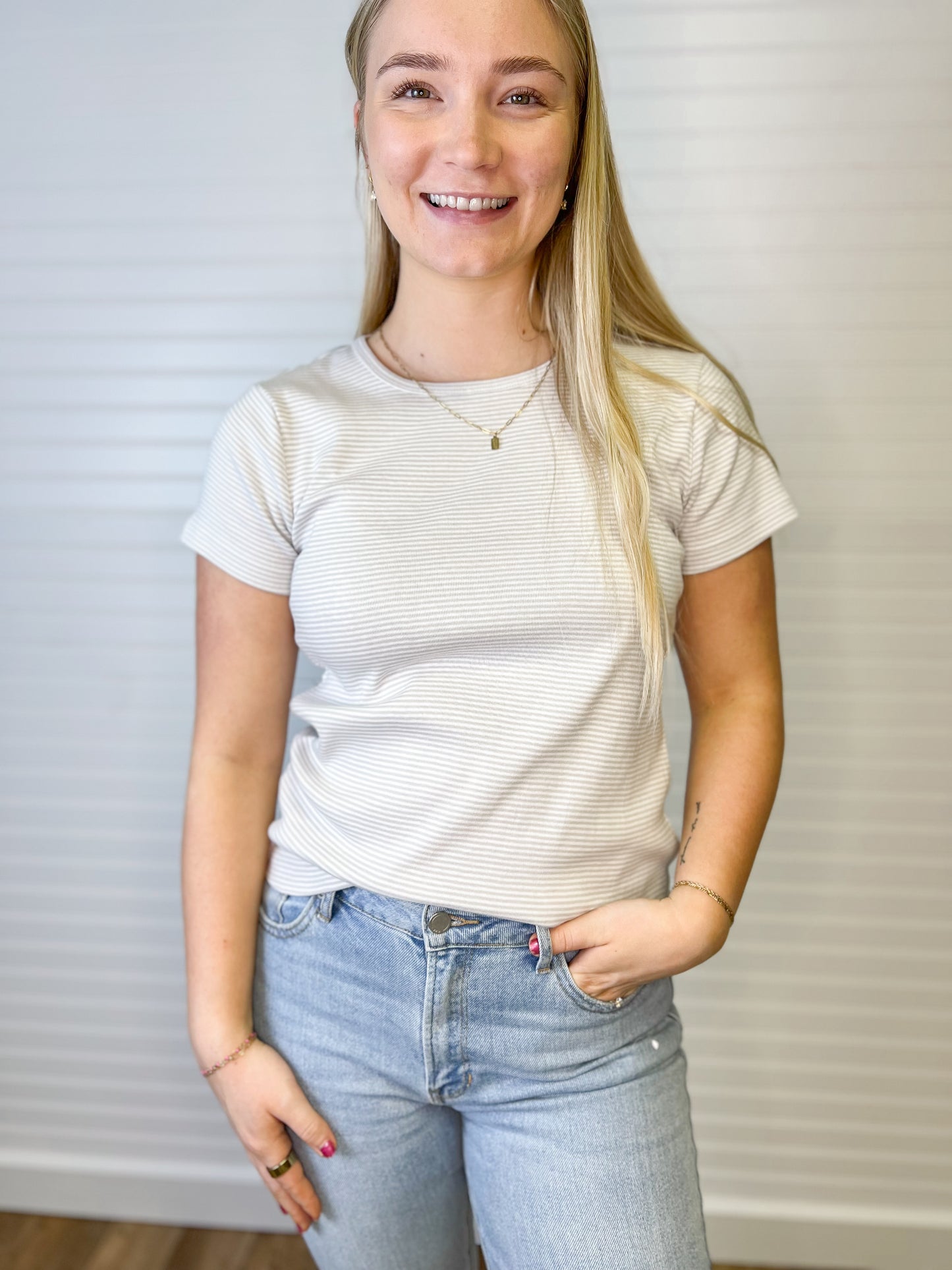Lexi Tee (2 colors)