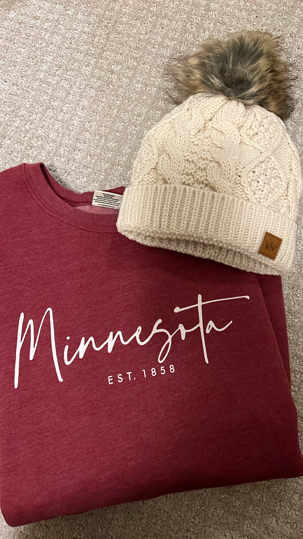 Minnesota Graphic Crewneck - Maroon