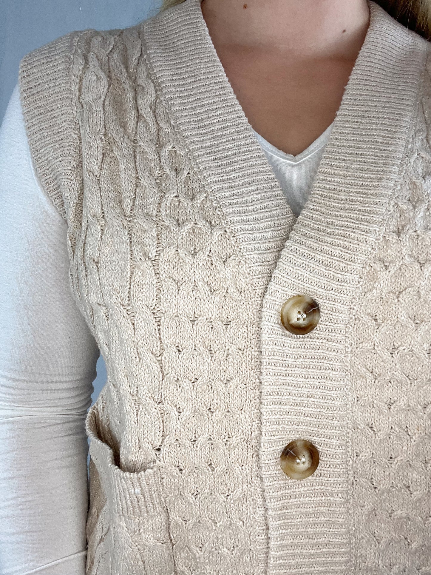 Cable Knit Sweater Vest - Ecru