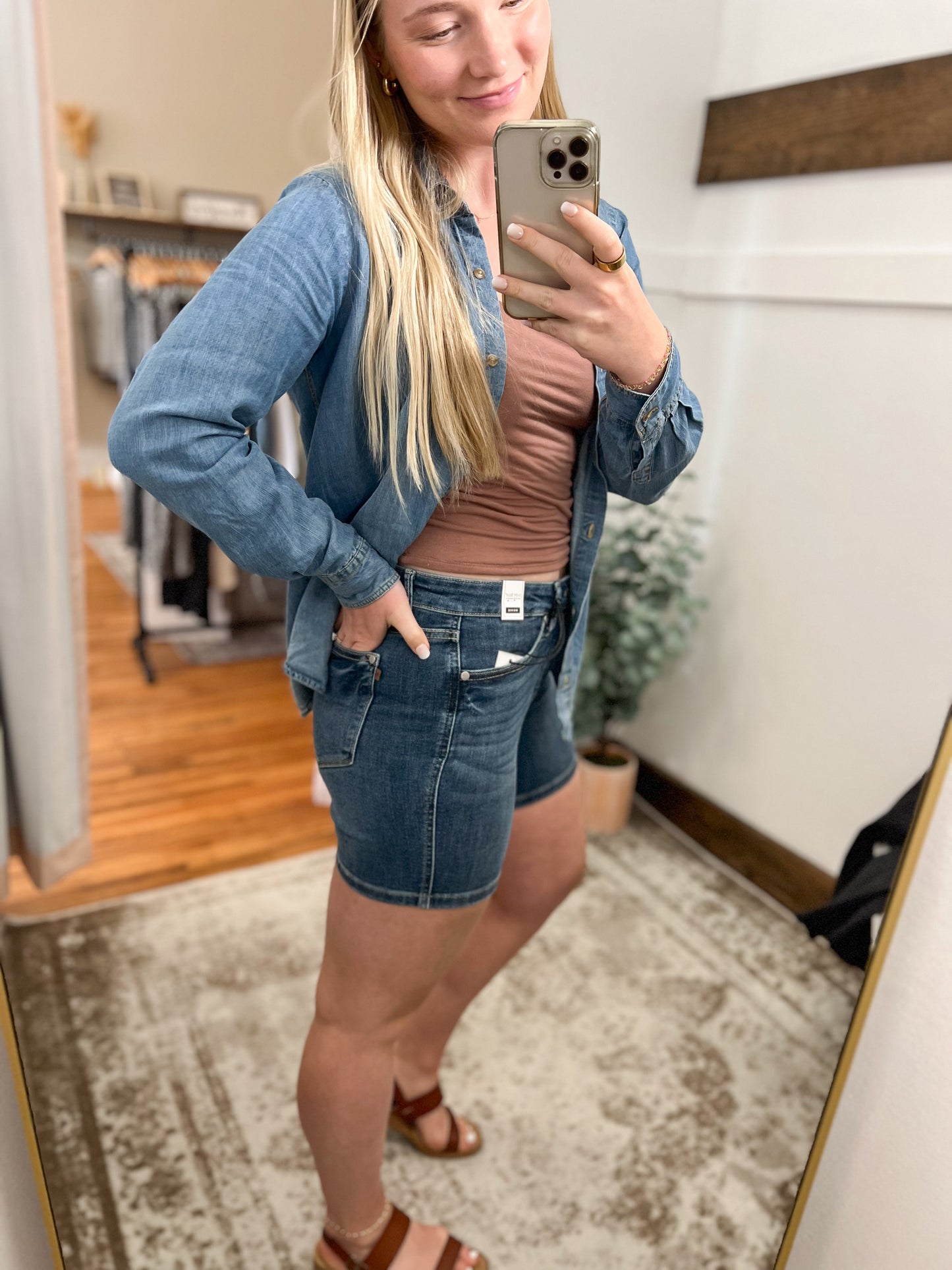Tummy Control Denim Shorts - Medium Wash