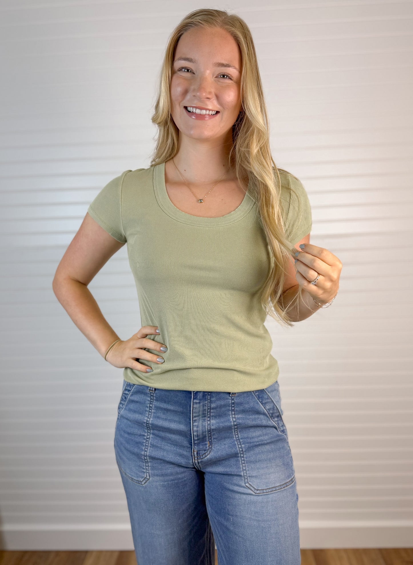 Ribbed Scoop Neck Tee - Matcha