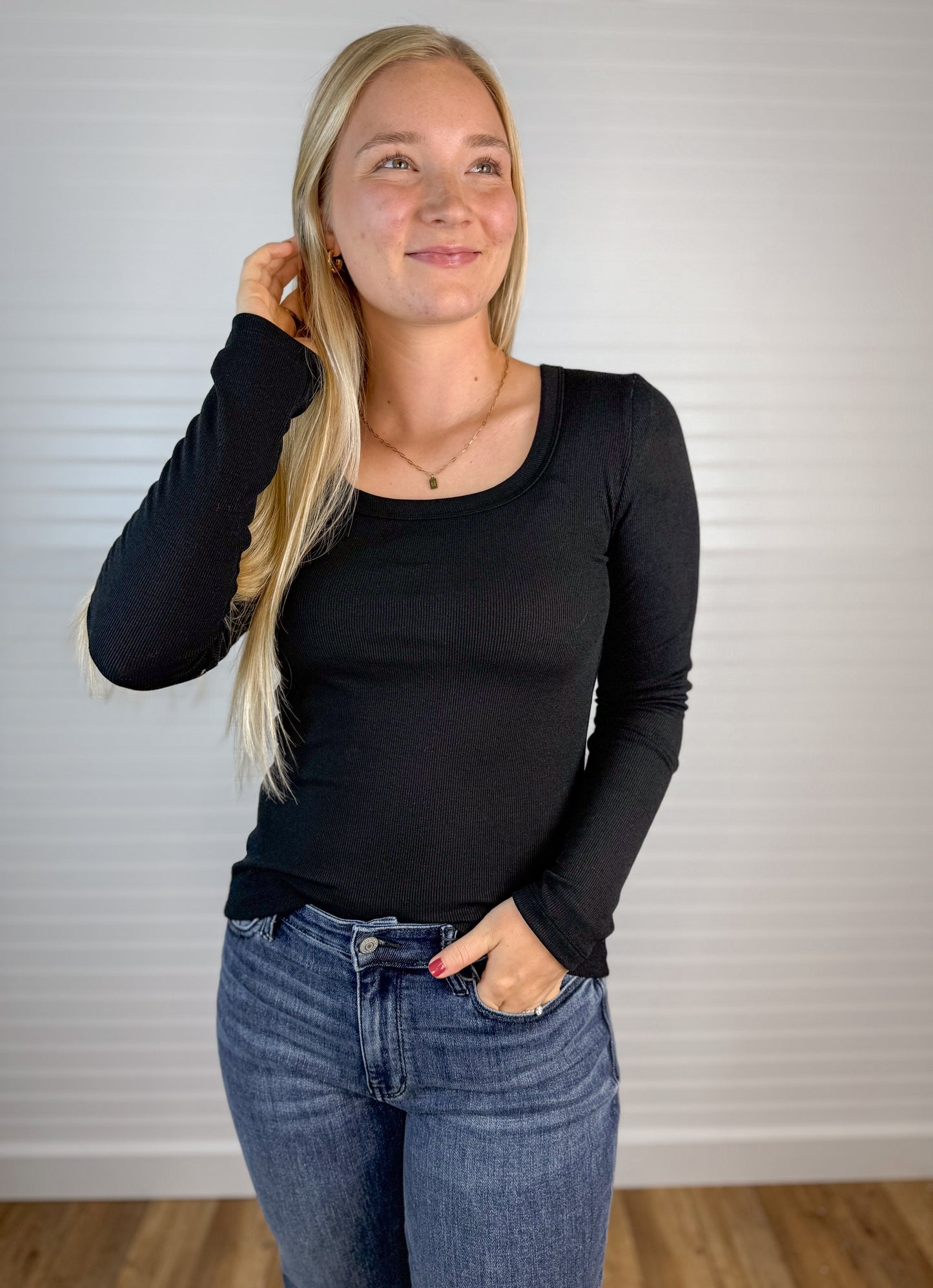 Scoop Neck Ribbed Long Sleeve - Black