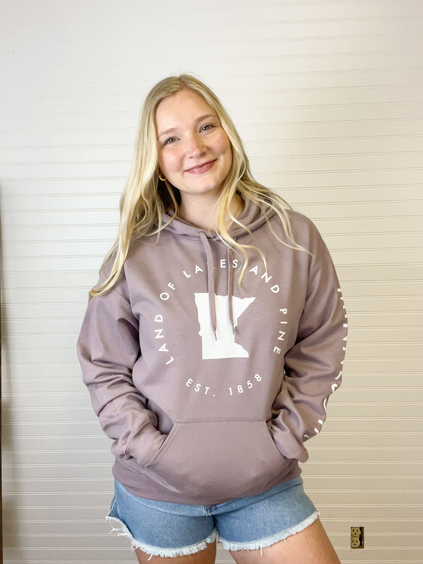 Two Harbors Hoodie - Paragon