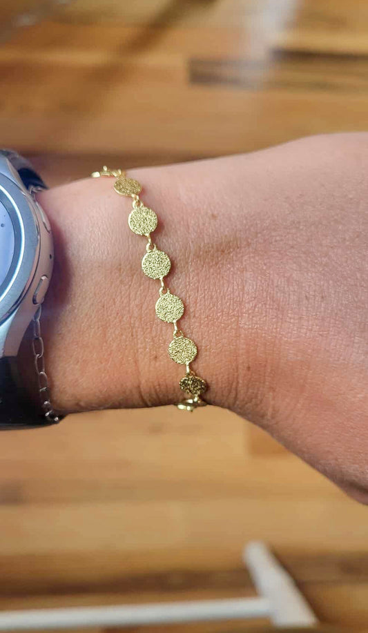 Textured Circle Chain Bracelet - Gold