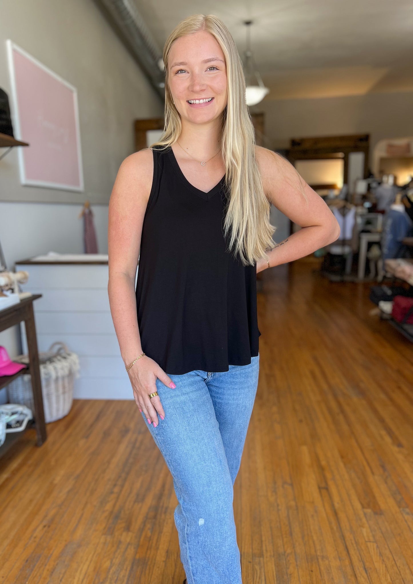 Soft V-Neck Flowy Tank (2 colors)