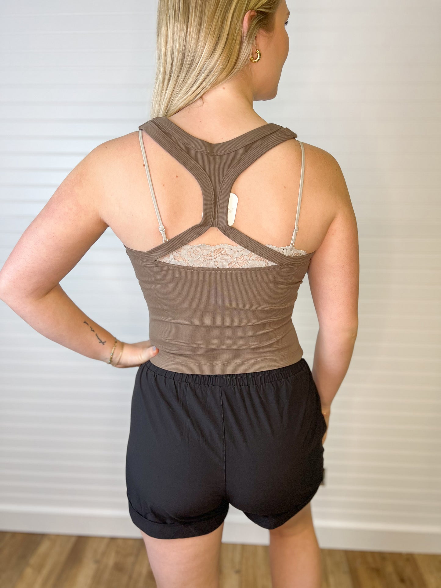 Keyhole Ribbed Tank - Java