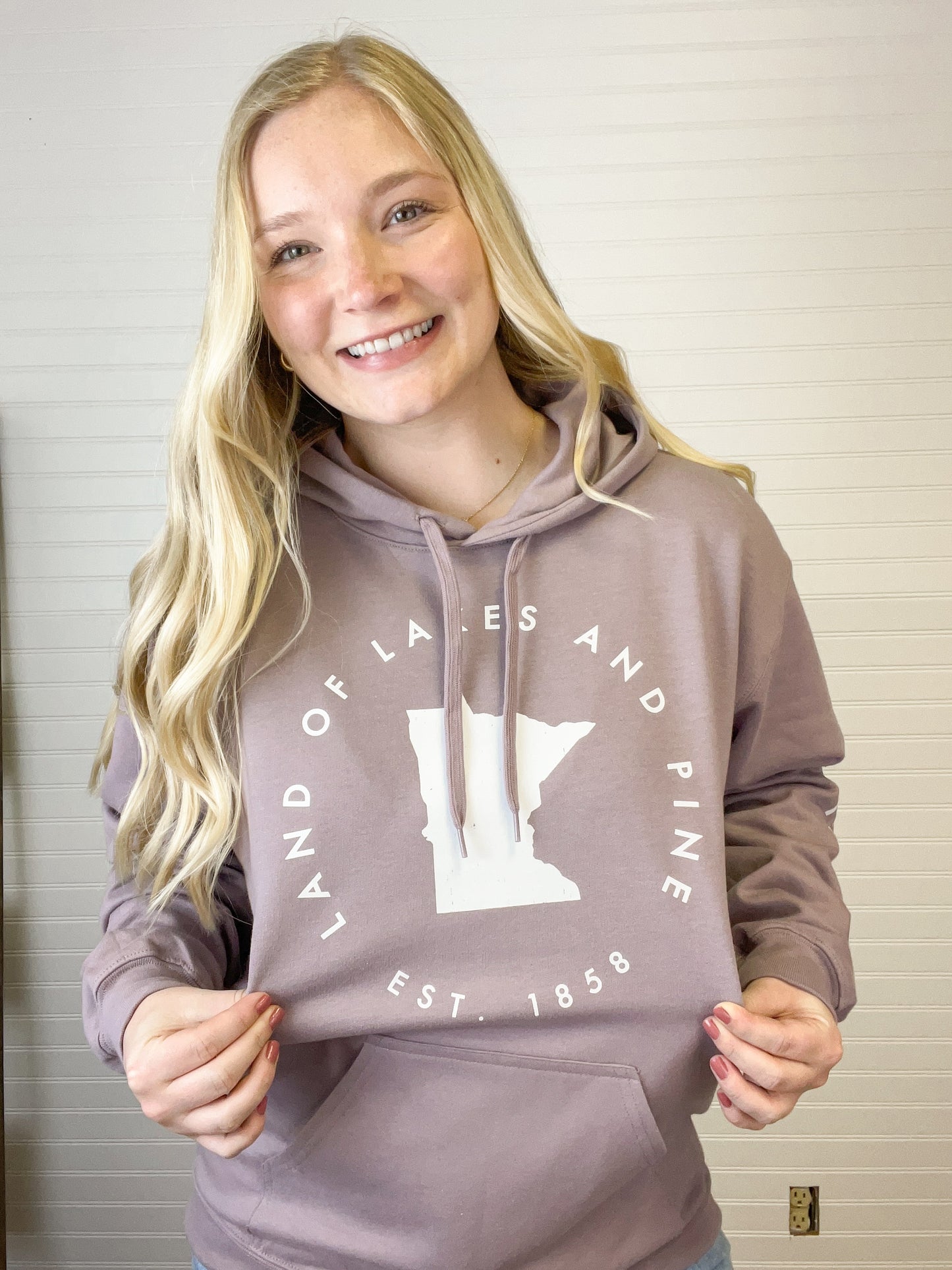 Two Harbors Hoodie - Paragon