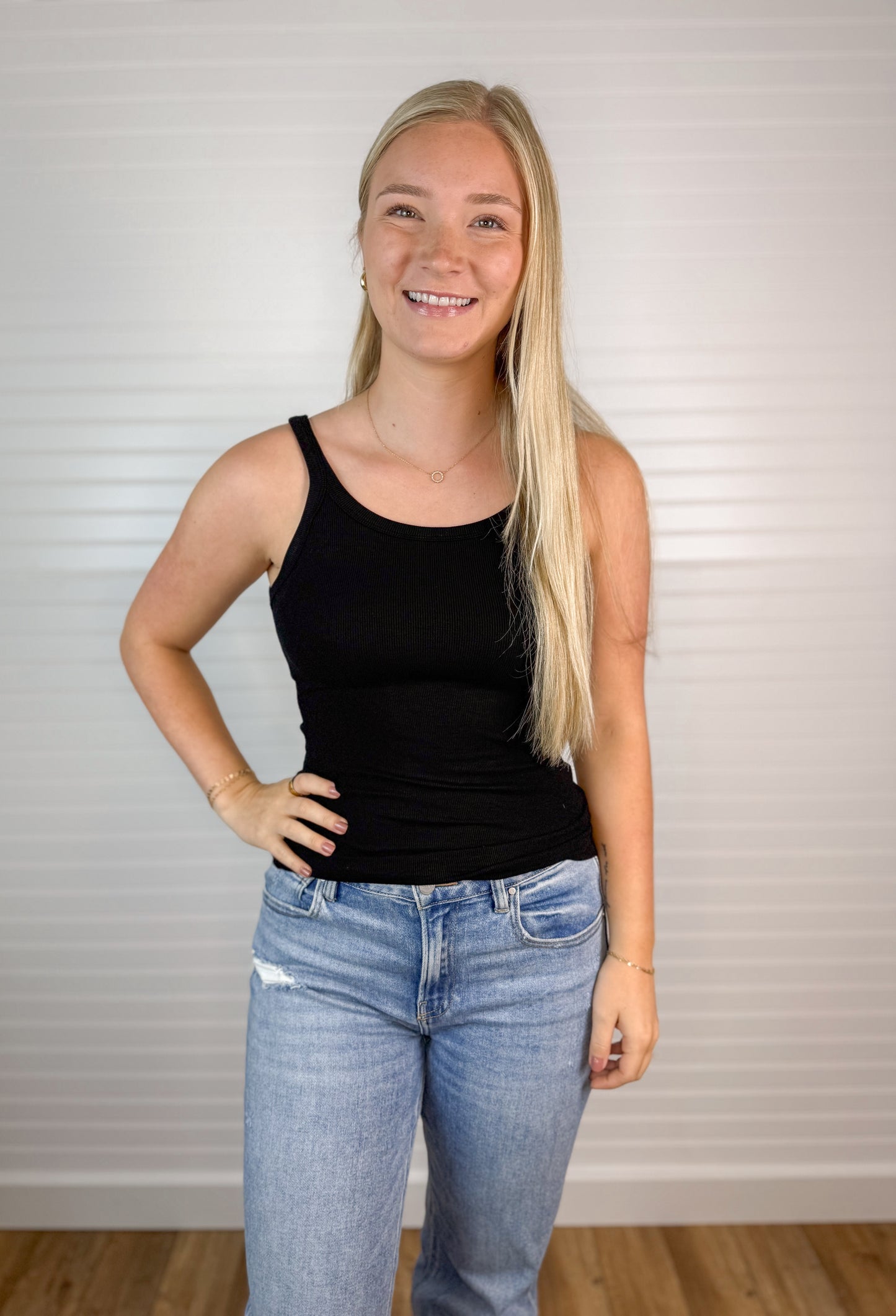 Stretchy Basic Ribbed Tank (2 colors)