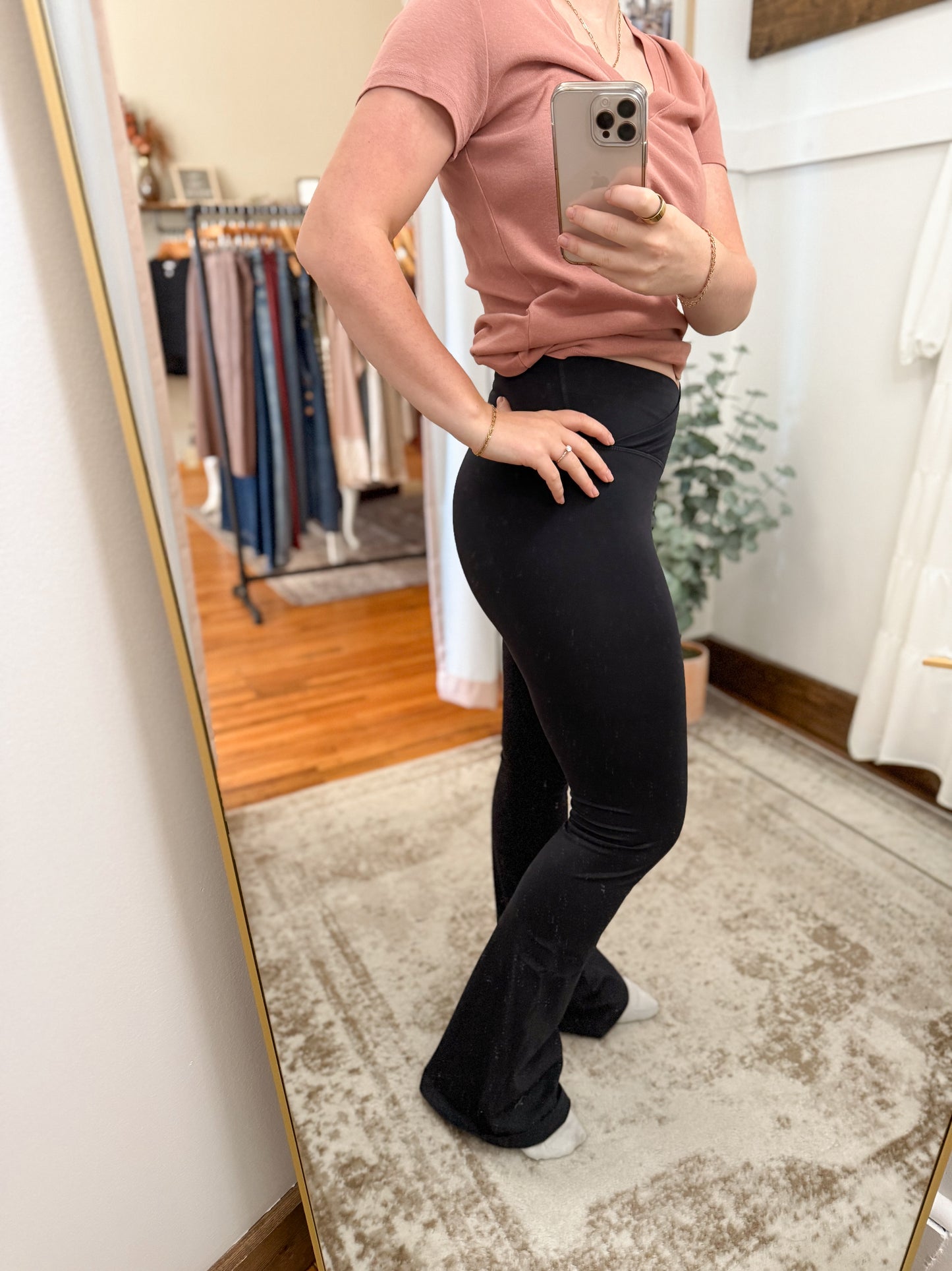 Crossover Waist Yoga Pants - Black