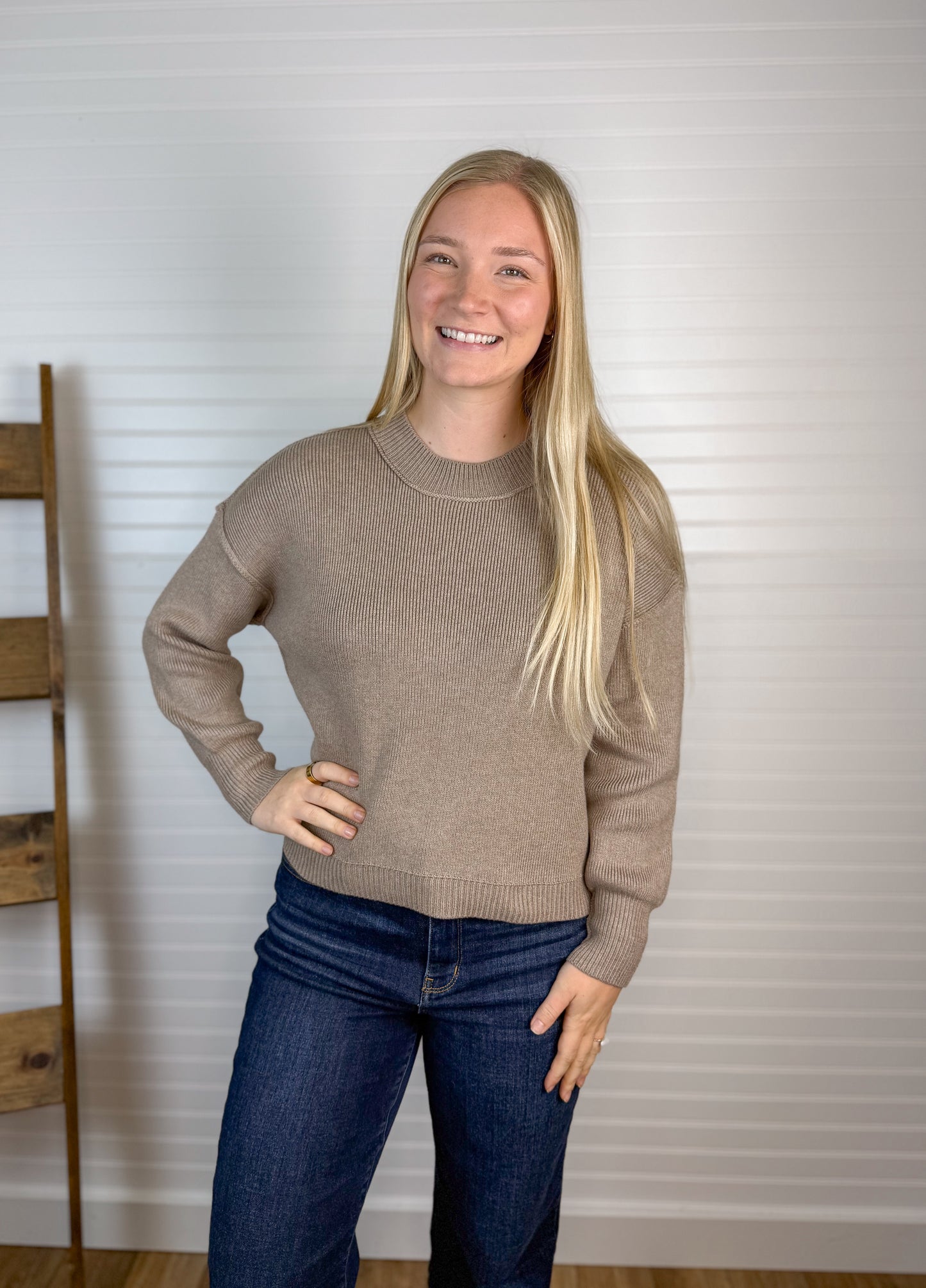 Ribbed Knit Raw Seam Sweater - Mocha