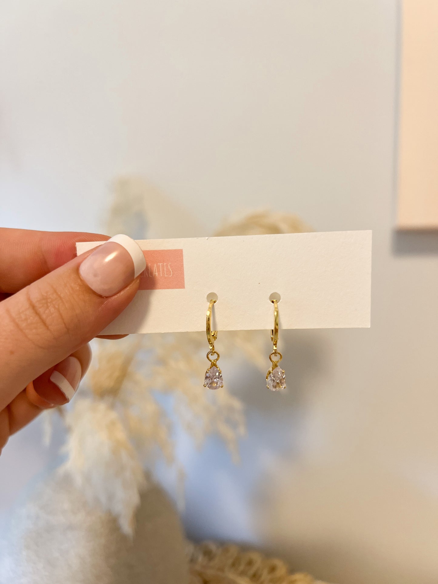 18k Teardrop Huggie Earrings - Gold