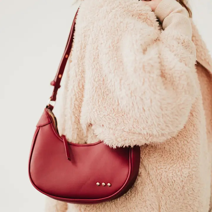 Chic Crescent Shoulder Bag (2 colors)