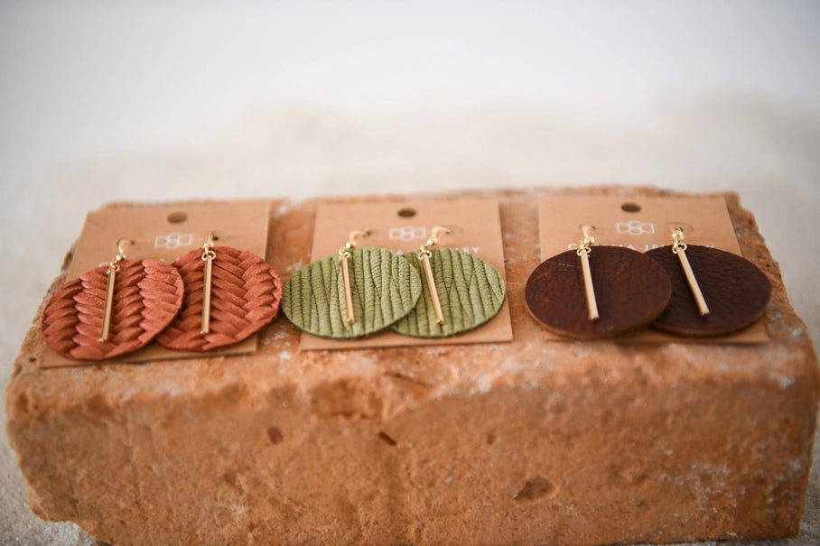 Circle Bar Drop Earrings (2 colors)