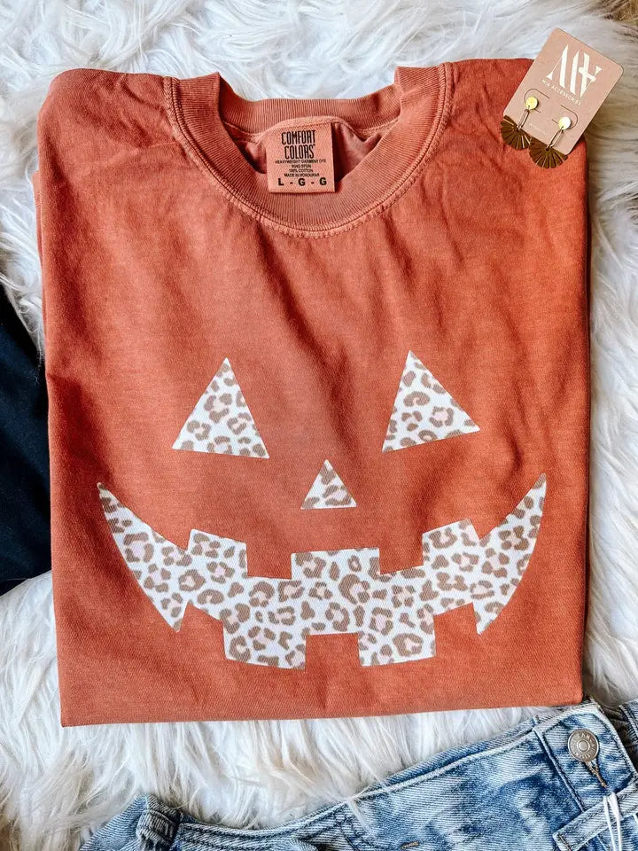 Leopard Jack-O-Lantern Graphic Tee - Pumpkin