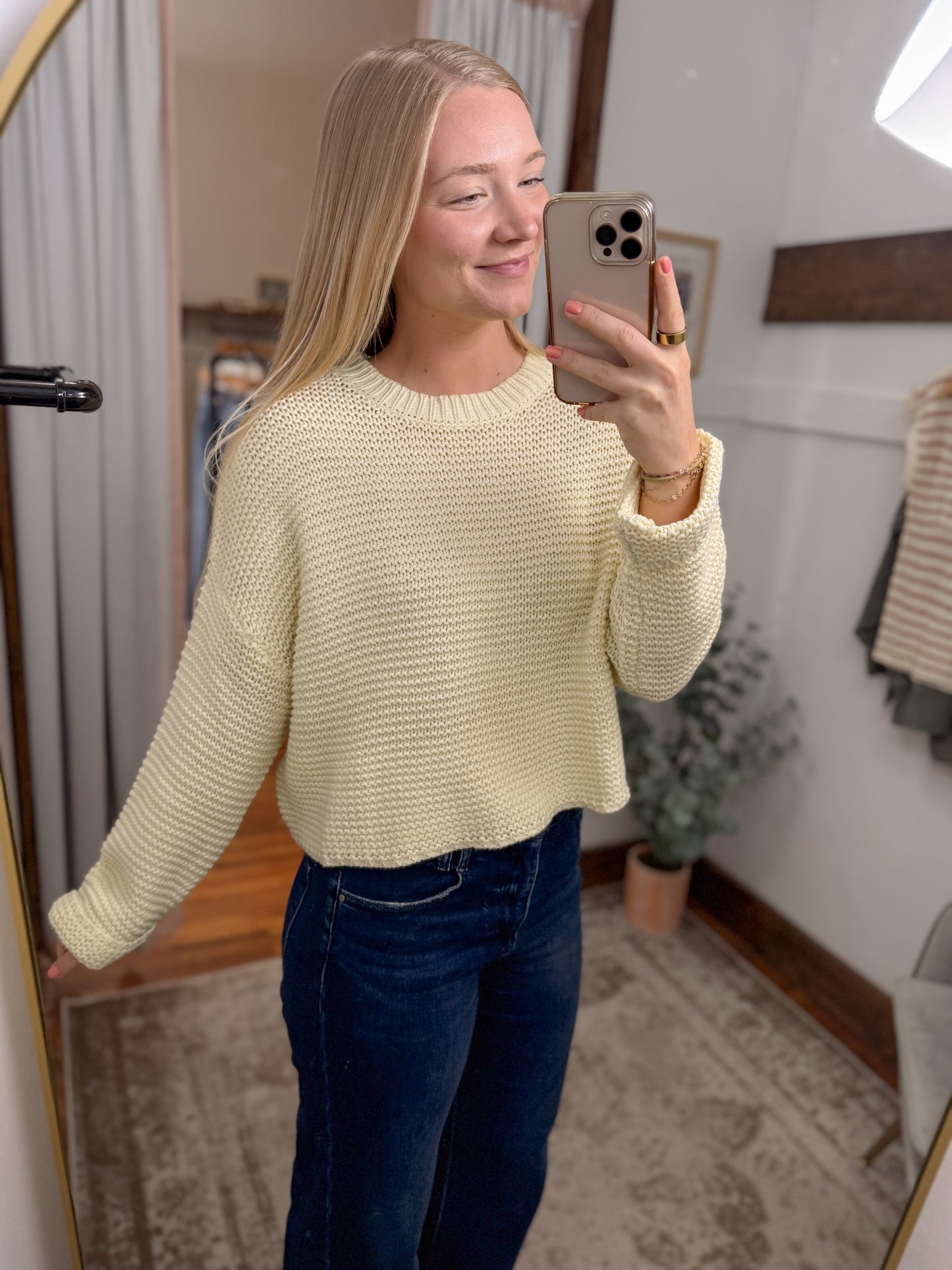 Round Neck Knit Sweater - Yellow