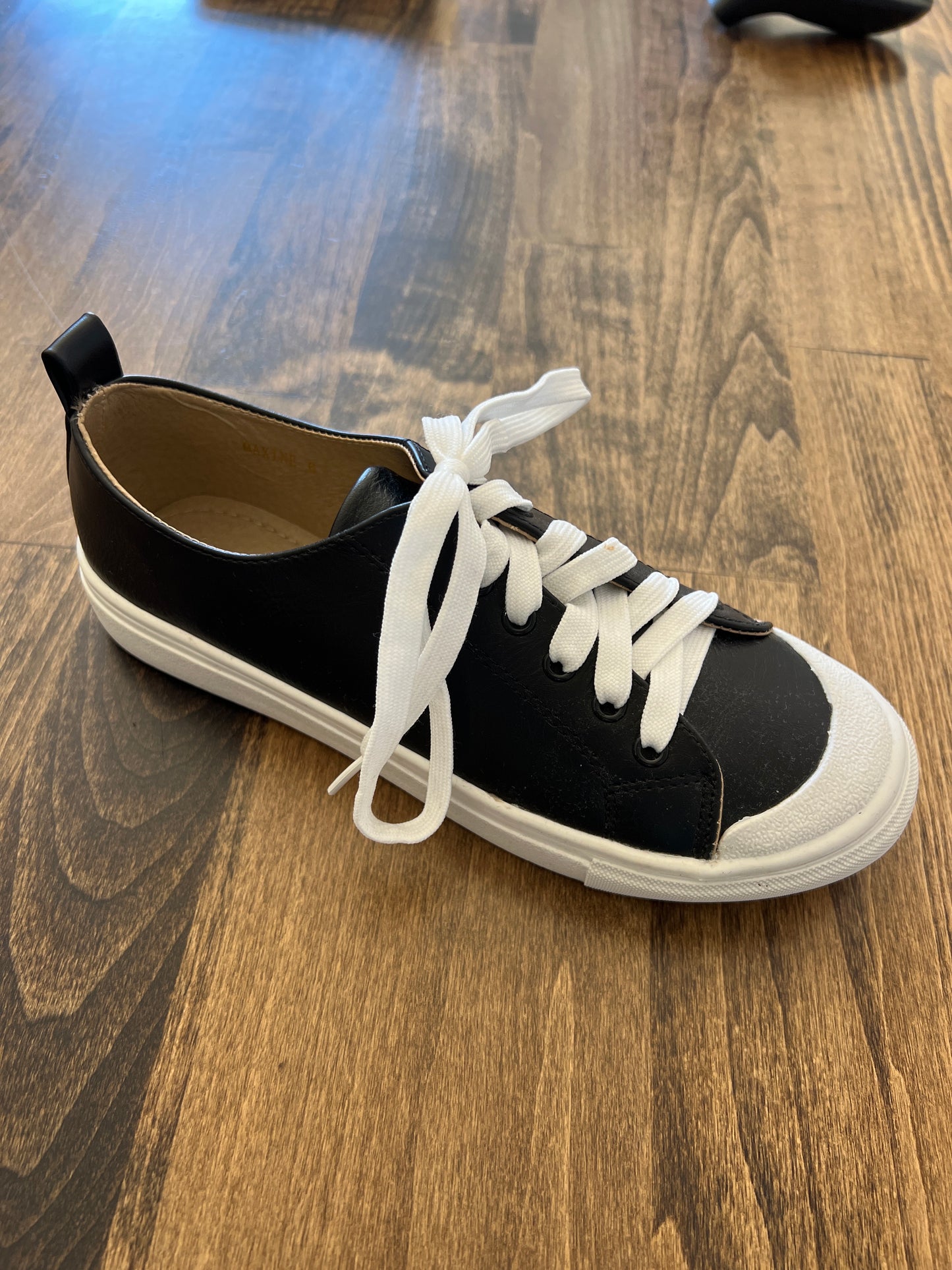 Maxine Tie Sneakers - Black