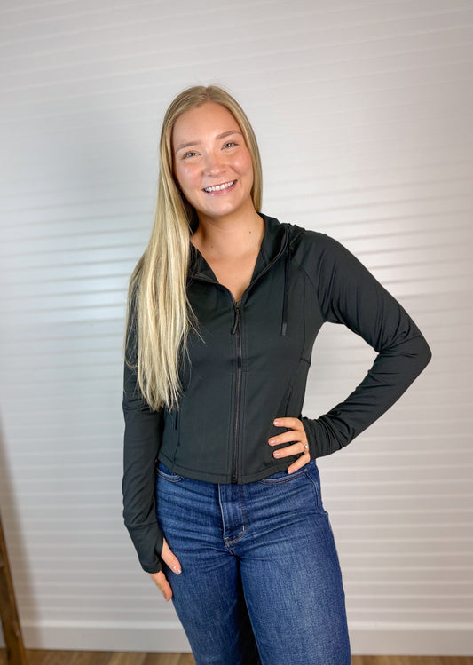 Cropped Sleek Active Jacket - Black