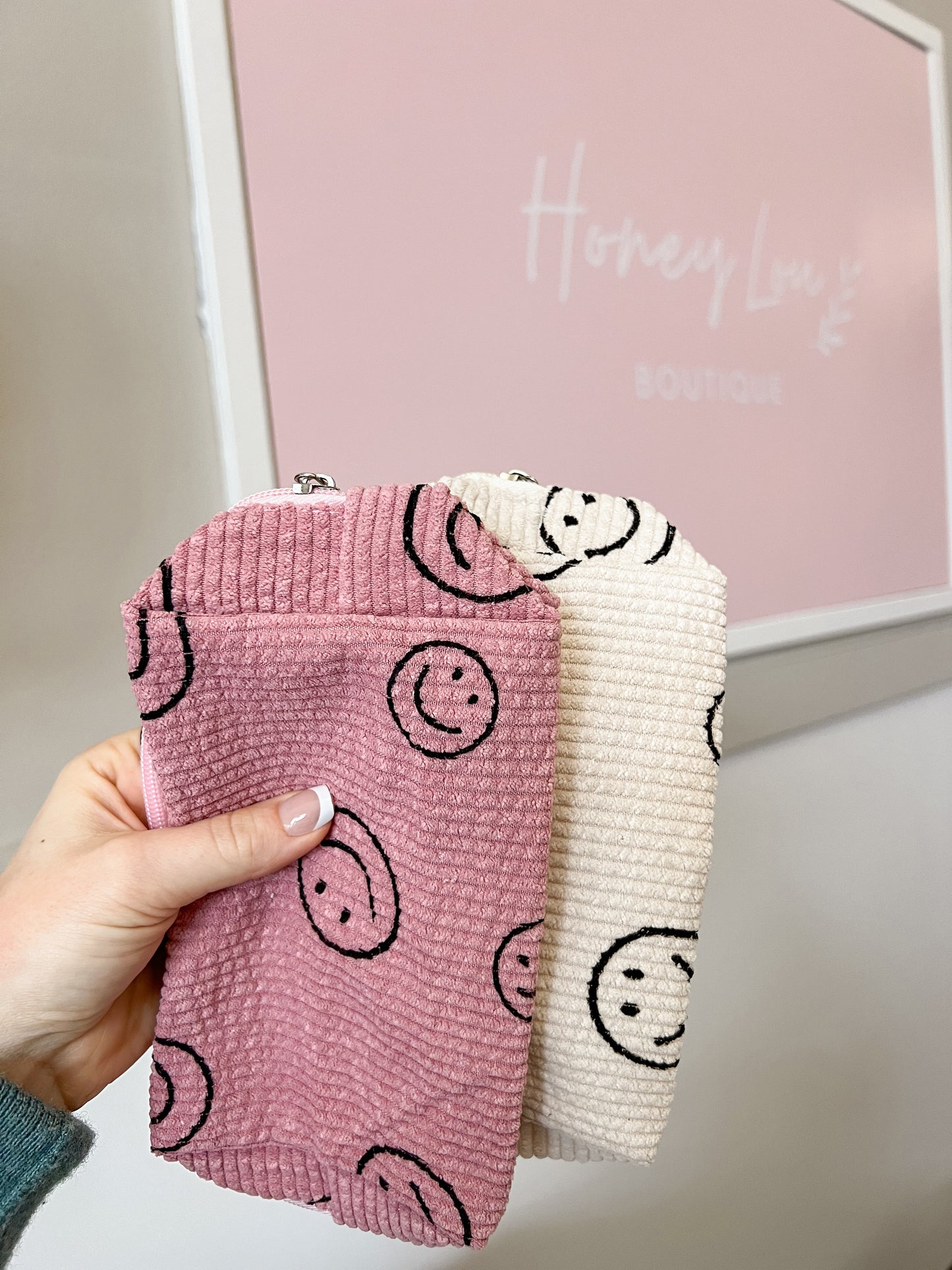 Smiley Toiletry Bag (2 colors)