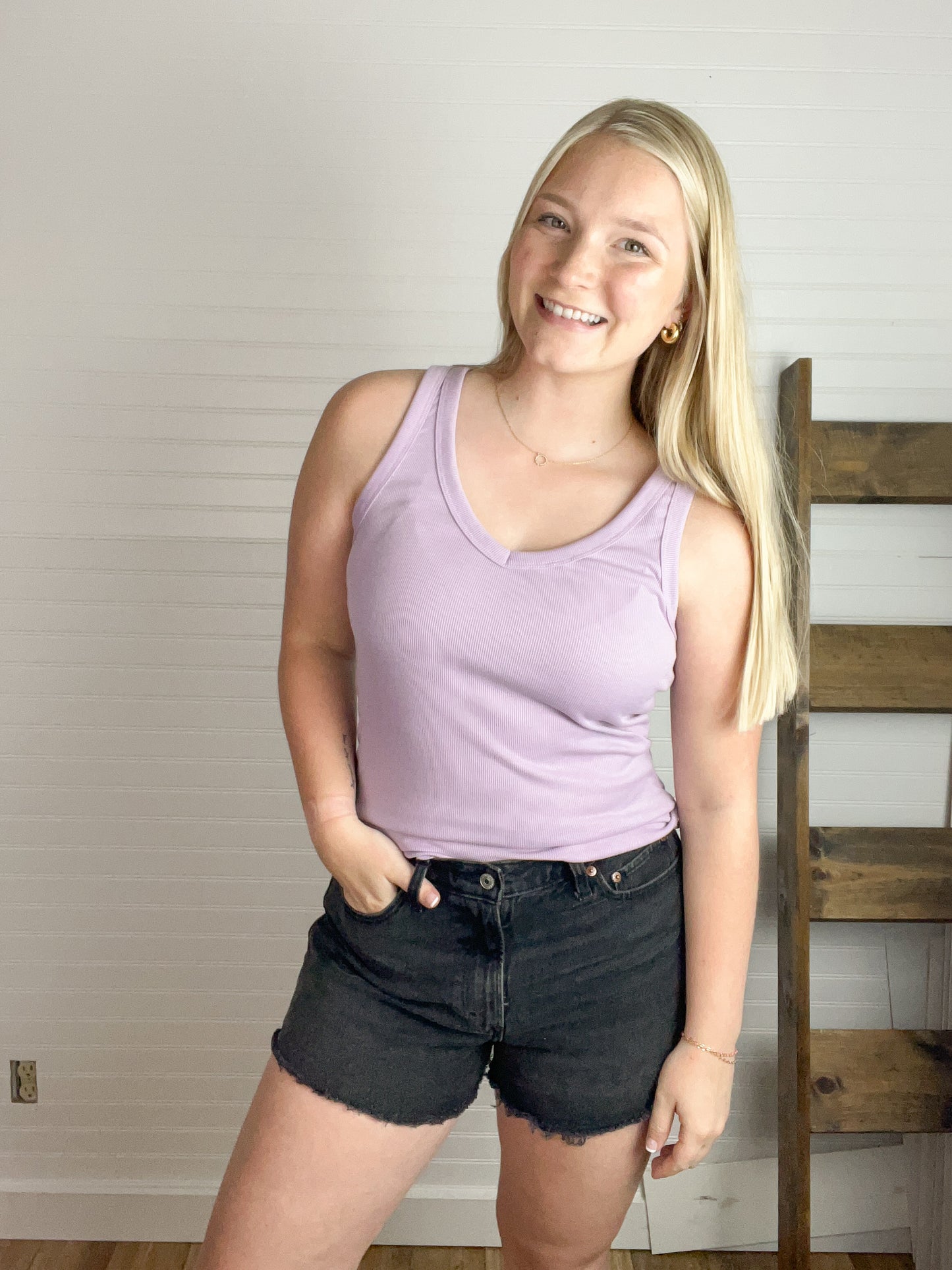 Ribbed V-Neck Tank - Lavender