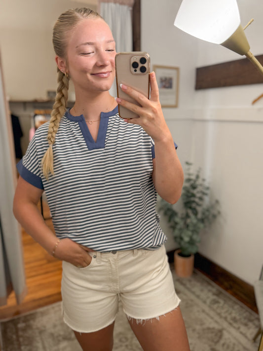 Contrast Trimmed Striped Split Neck Tee - Navy/Ivory