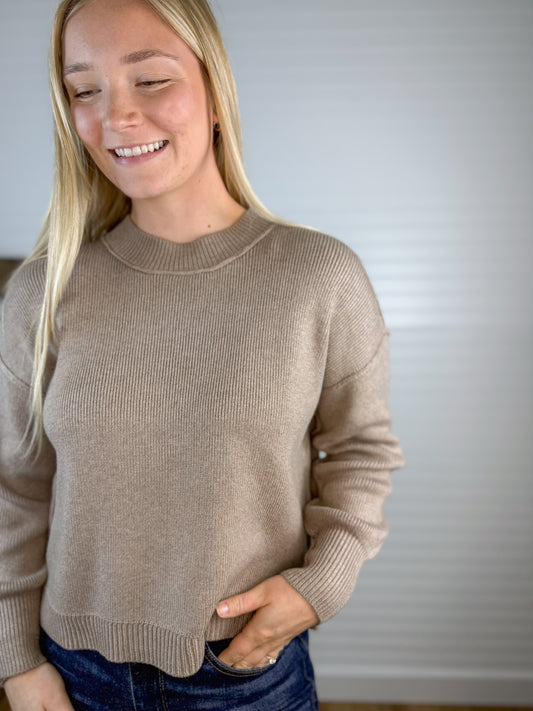 Ribbed Knit Raw Seam Sweater - Mocha