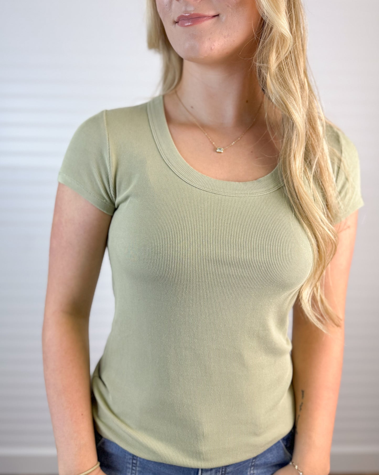 Ribbed Scoop Neck Tee - Matcha