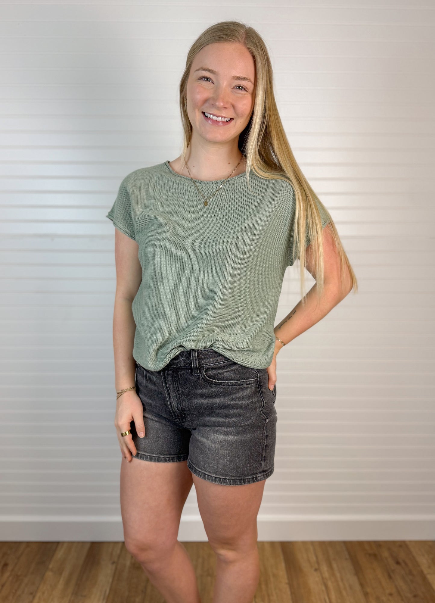 Relaxed Fit Short Sleeve Sweater (2 colors)