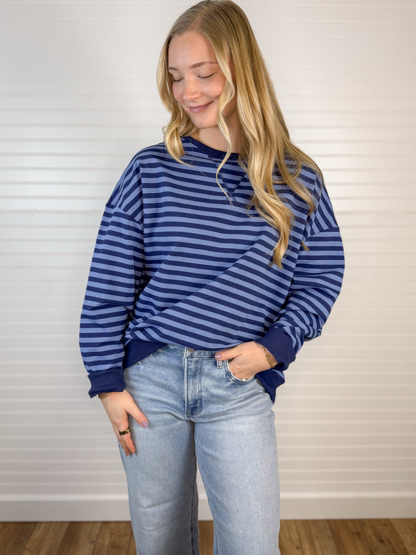 Oversized Striped Knit Pullover - Blue/Navy