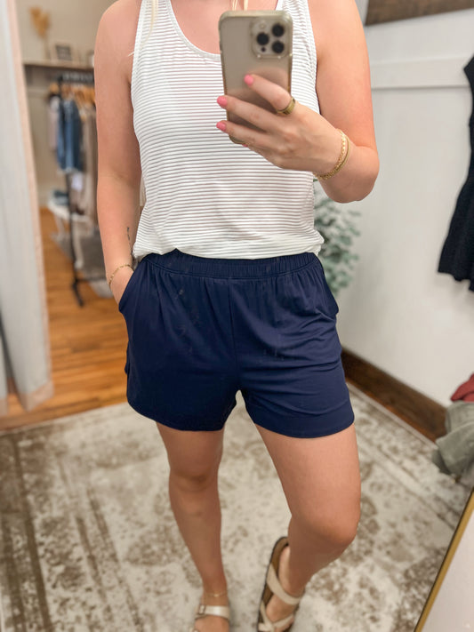 Smooth Tulip Shorts - Navy