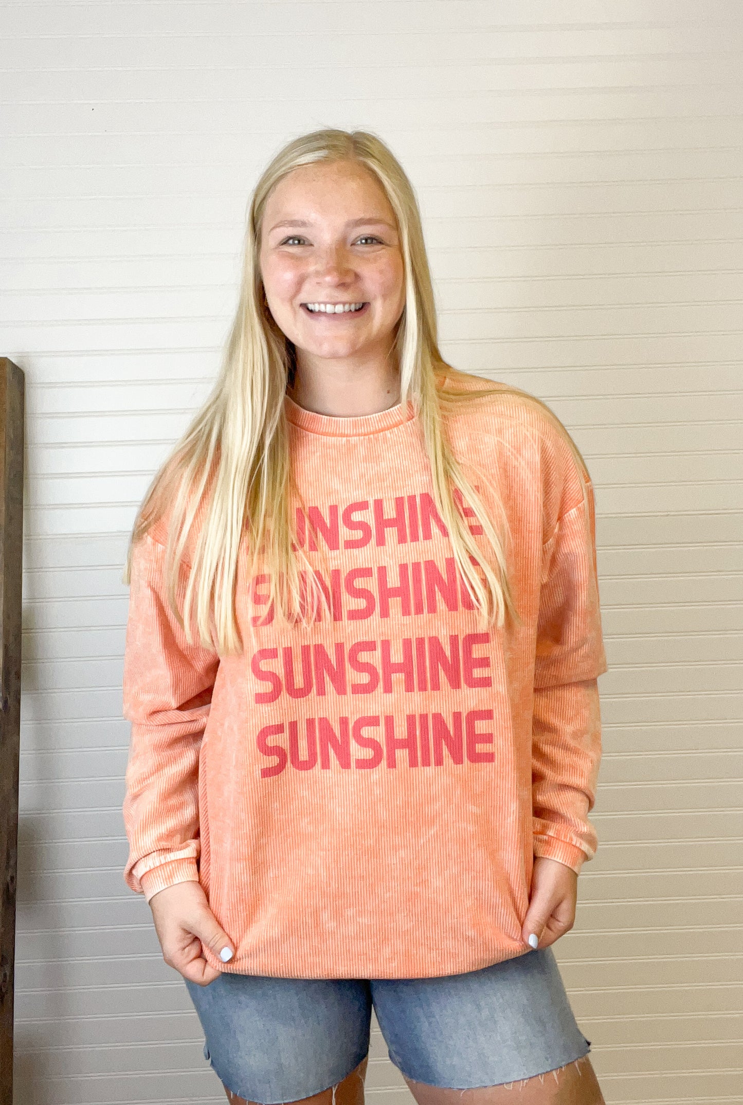 Sunshine Graphic Crewneck - Peach/Coral