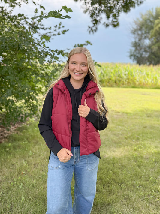Classic Puffer Vest - Burgundy