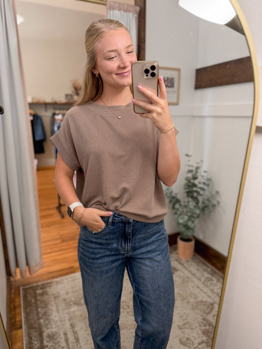 Raised Rib Cap Sleeve Top - Mocha