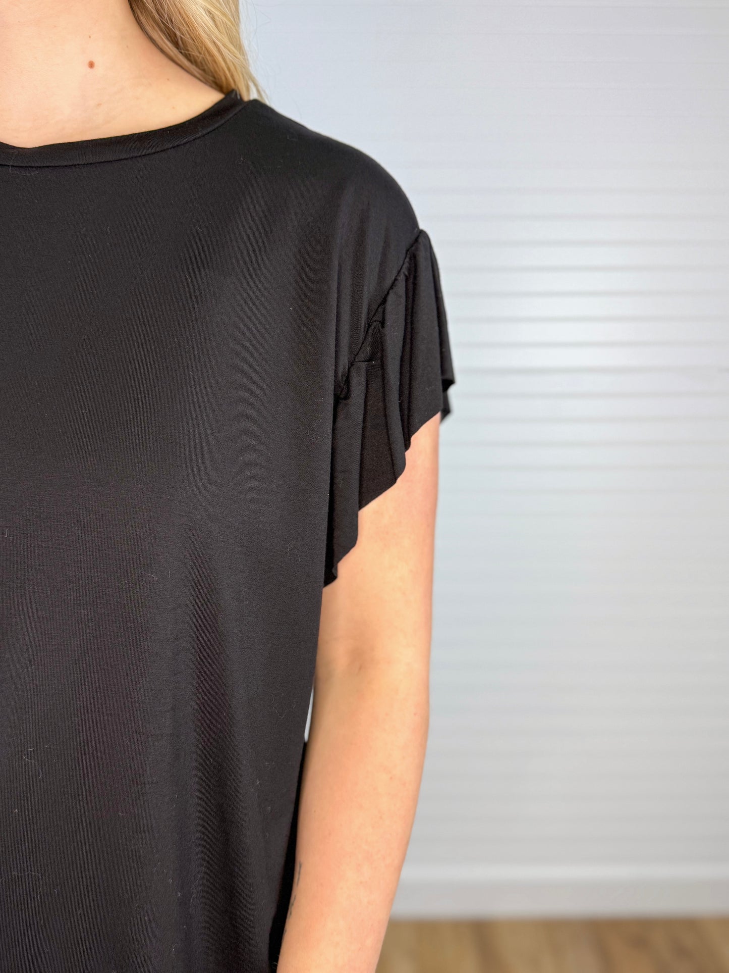 Soft Ruffle Short Sleeve Top - Black