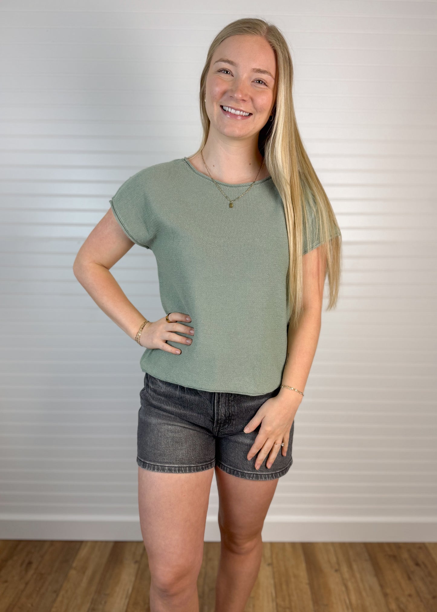 Relaxed Fit Short Sleeve Sweater (2 colors)