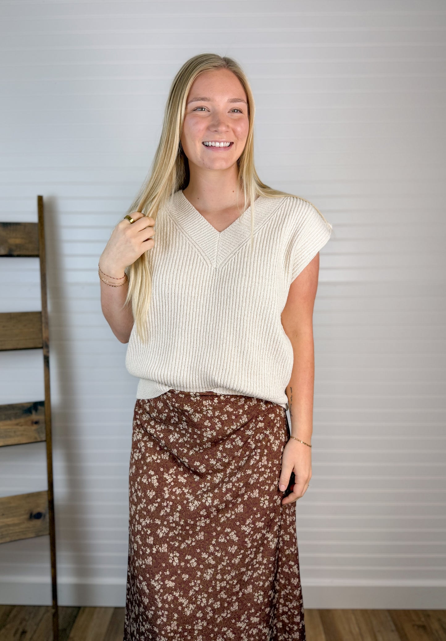 V-Neck Knit Sweater Vest - Cream