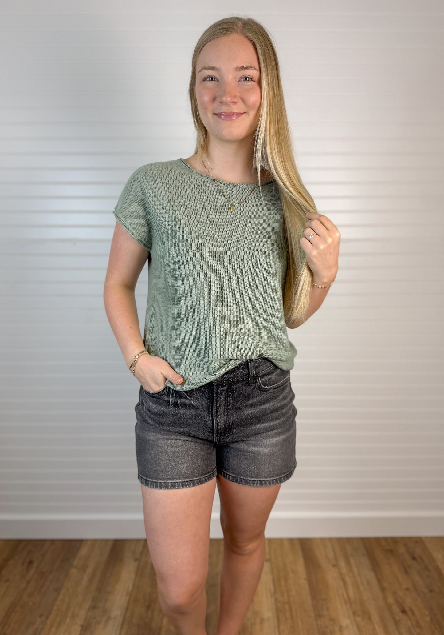 Relaxed Fit Short Sleeve Sweater (2 colors)