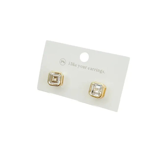 Delicate Diamond Stud Earrings - WATERPROOF