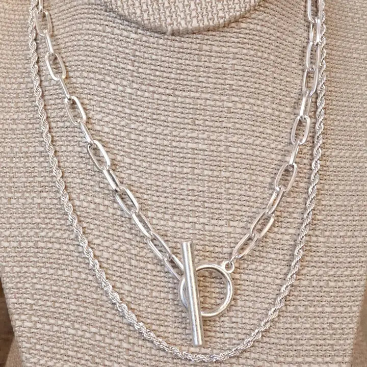 Front Toggle Layer Necklace (2 colors)